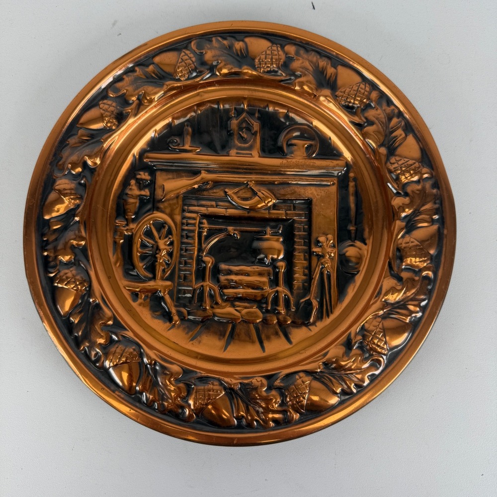 Vintage Coppercraft Guild Copper Wall Hanging Plate Colonial Fireplace 10 inch
